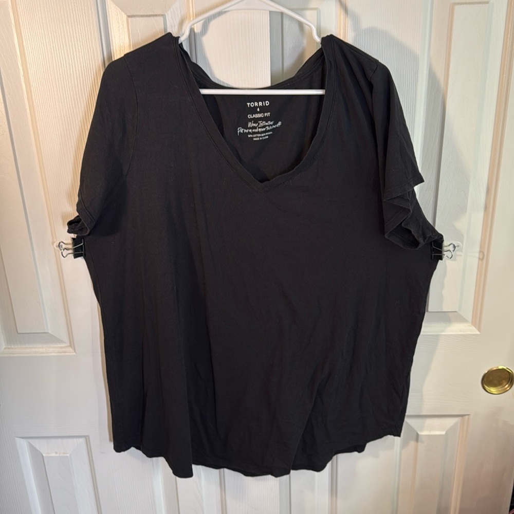 Torrid Vneck classic fit t